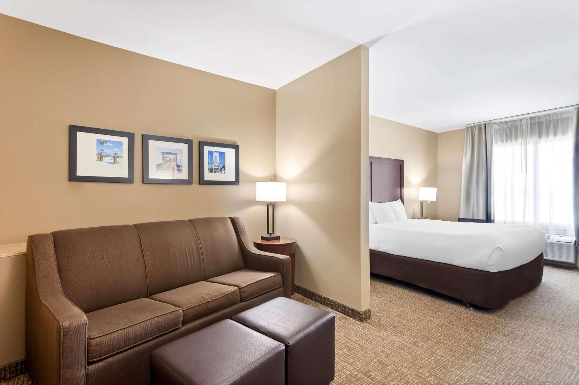 Comfort Suites Gulfport Exteriör bild