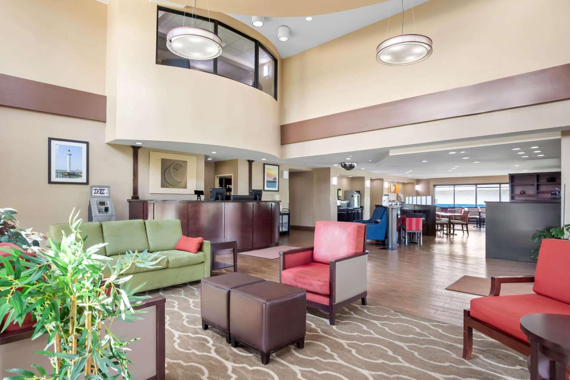 Comfort Suites Gulfport Exteriör bild